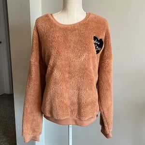 ZOE & LIV sweatshirt